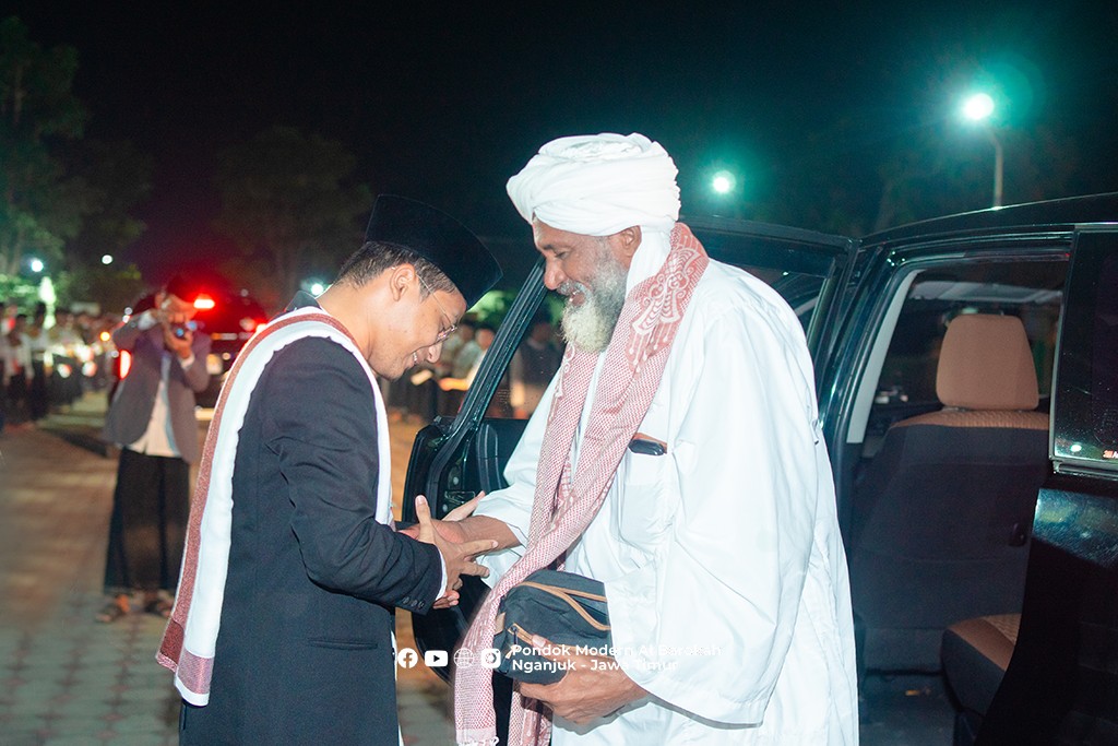 alt="Syekh Awad Karim Al-Aqli dari Sudan disambut di Pondok Modern Al-Barokah"